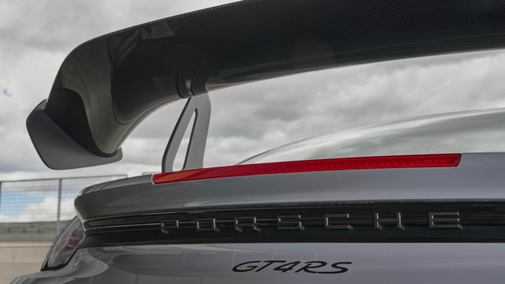Porsche Cayman 718 GT4 RS