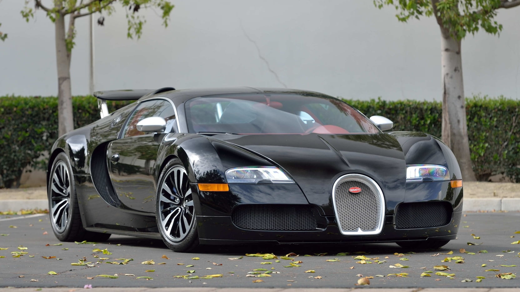 Bugatti Veyron Sang Noir on city street