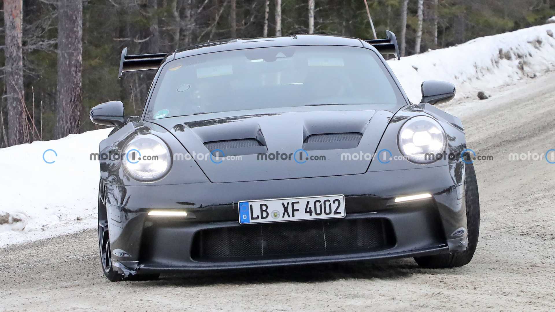 Porsche 911 992 GT3 RS Winter Test